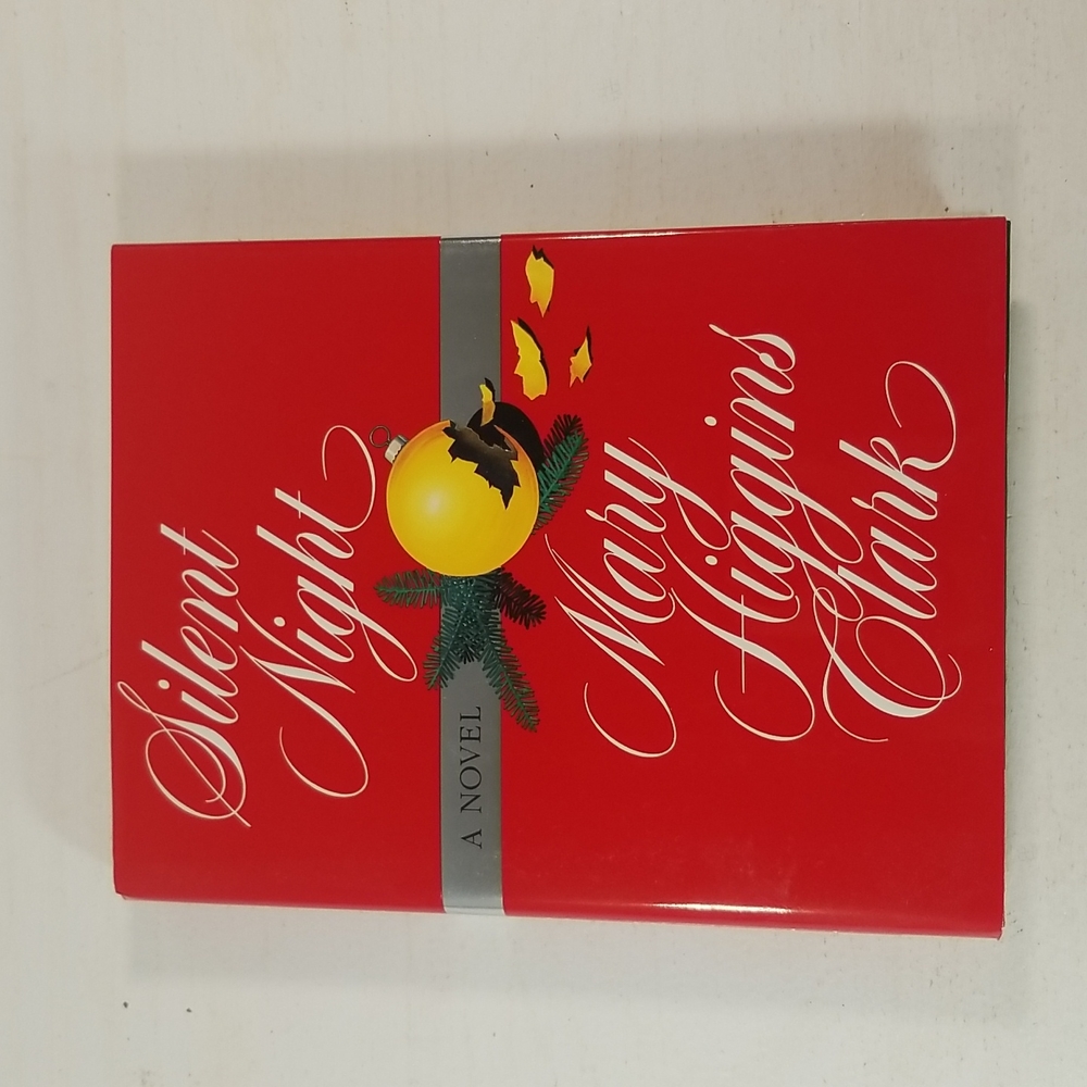 Mary Higgens Clark Novel Silent Nights Hardcover 1995 Book